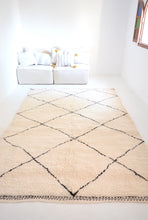 Load image into Gallery viewer, Beni Ourain Rug 6’6” x 9 ft 10 New Hand-knotted Berber Rug