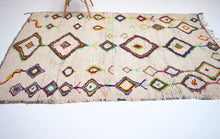 Load image into Gallery viewer, Azilal rug vintage Berber Azilal rug