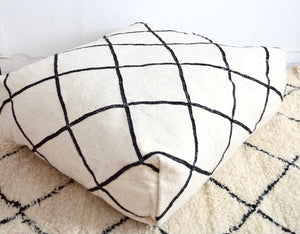 Moroccan Pouf Beni Ourain Geometric Black and White Pouf