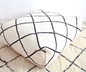 Moroccan Pouf Beni Ourain Geometric Black and White Pouf