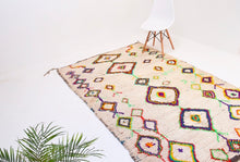 Load image into Gallery viewer, Azilal rug vintage Berber Azilal rug