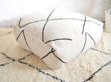 Load image into Gallery viewer, Moroccan Beni Ourain Pouf Geometric Black and White Kilim Pouf