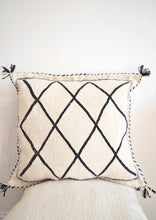 Load image into Gallery viewer, Copy of Beni Ourain cushion cover pillow cover geometric pattern in black 